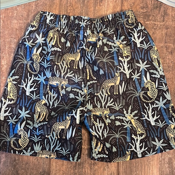 Rugged Butts Green Long Sleeve Shirts and Patterned Shorts Set Size 6 - Picture 5 of 12